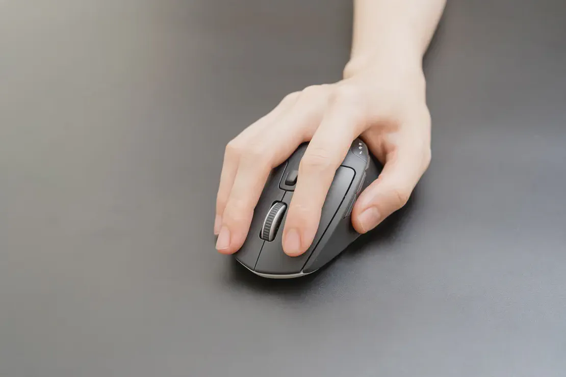 Logitech M720 Triathlon Mouse：商務人士的最佳選擇